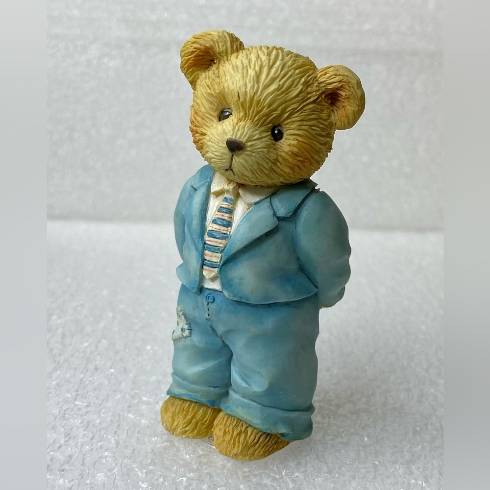 Enesco 1993 Cherished Teddies DAD
"A Father Is The Bearer Of Strength"
#624888